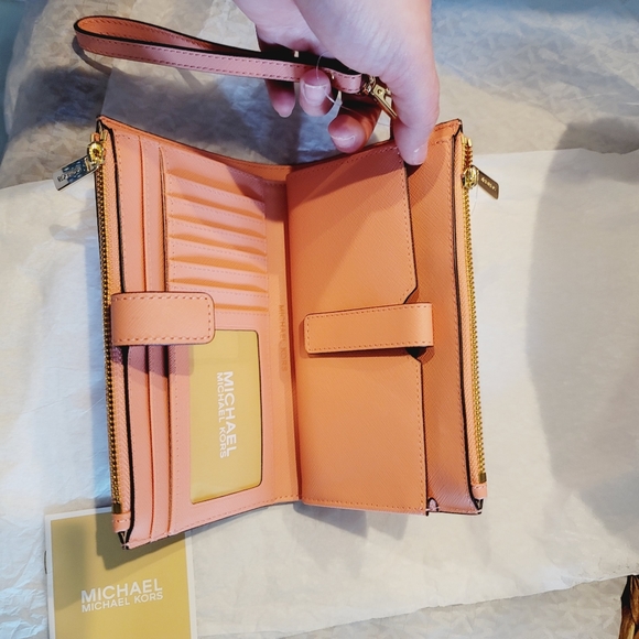 NWT MICHAEL KORS LARGE DOUBLE ZIP WRISTLET WALLET - Picture 6 of 8